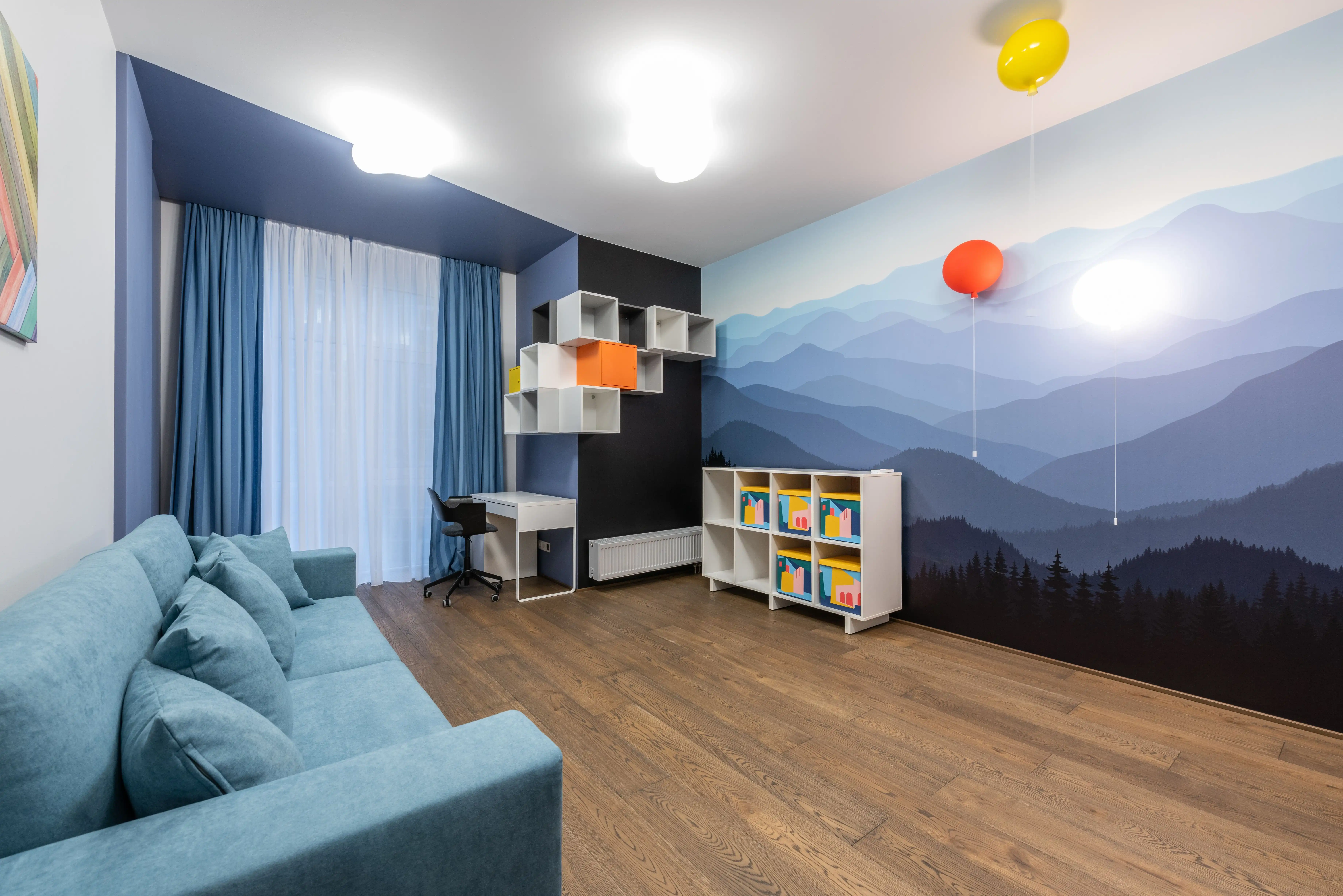 Wall Murals & Graphics