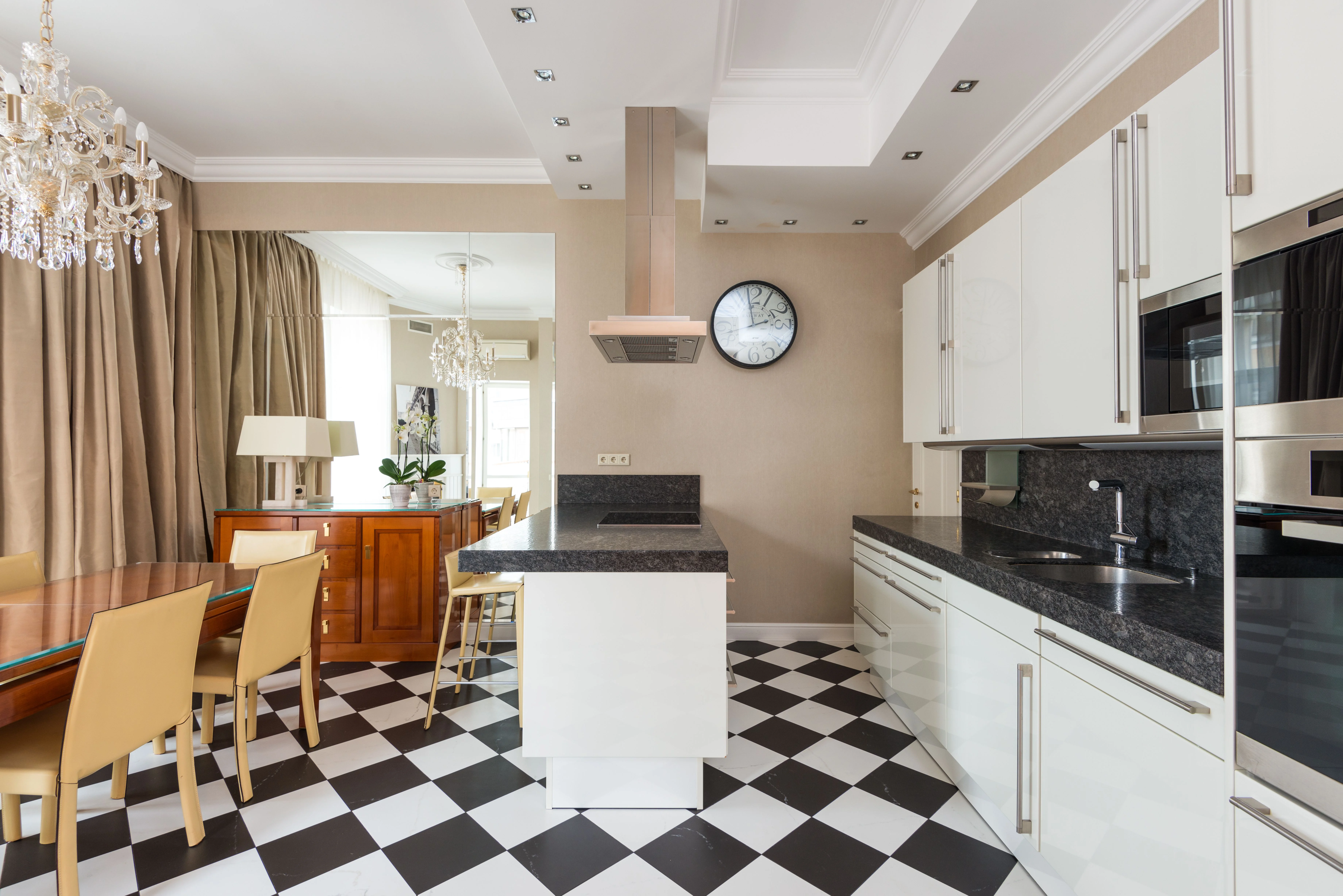 how-to-blend-patterned-and-plain-flooring-materials